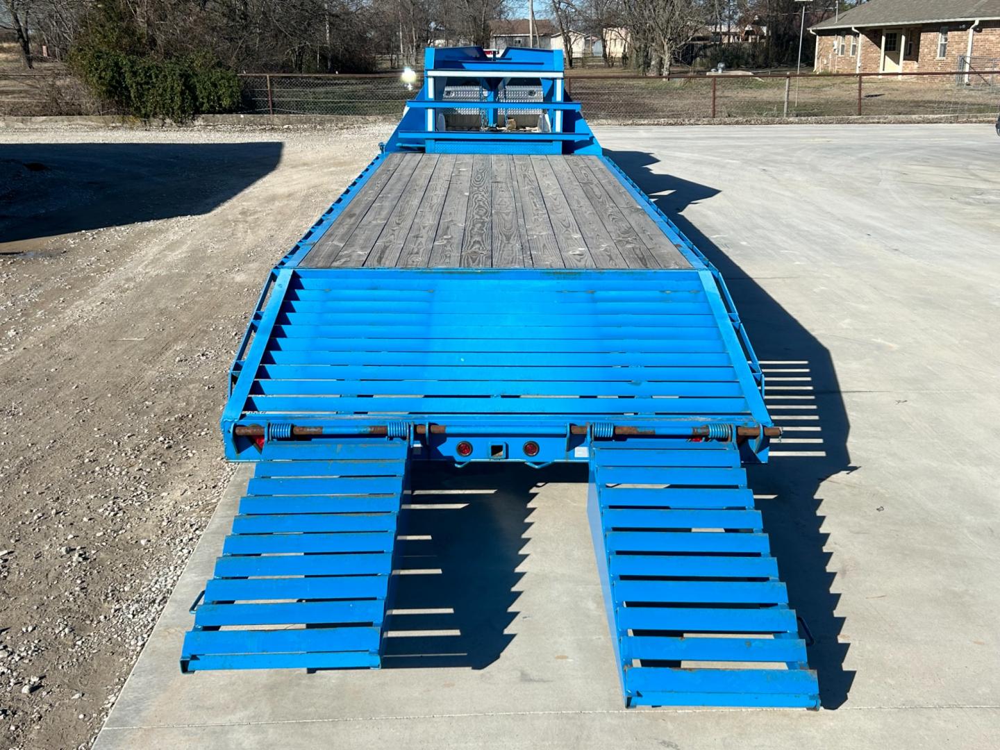 2021 BLUE J&C TRAILER GOOSENECK (7N7J3A224MC) , located at 17760 Hwy 62, Morris, OK, 74445, 35.609104, -95.877060 - Photo#5